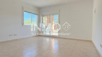 Living room of Planta baja for sale in Mont-roig del Camp  with Private garden, Terrace and Oven