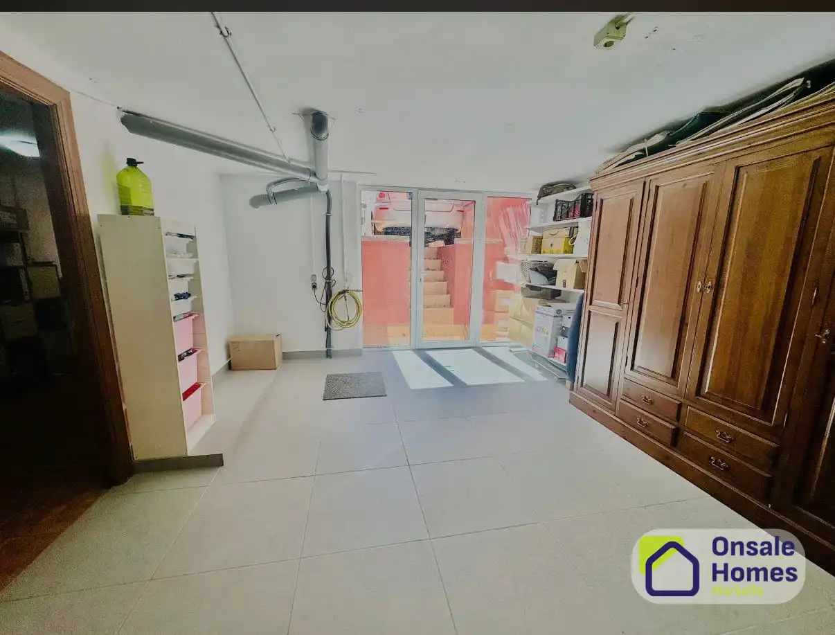 Detached homes for sale in Fuengirola  with Air Conditioner, Terrace and Balcony