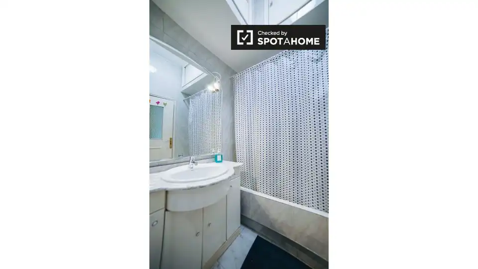 Room in Madrid, Madrid