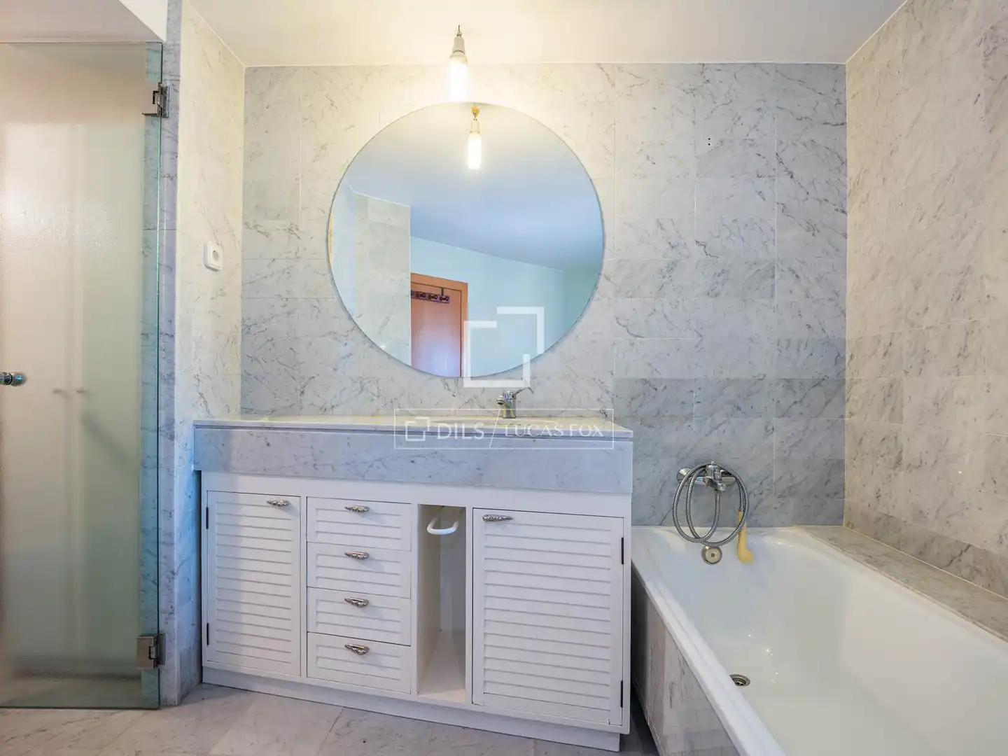 Bathroom of Flat for sale in Sant Cugat del Vallès  with Air Conditioner, Heating and Terrace