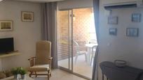 Dormitori de Apartament de lloguer en Benidorm amb Aire condicionat, Terrassa i Piscina