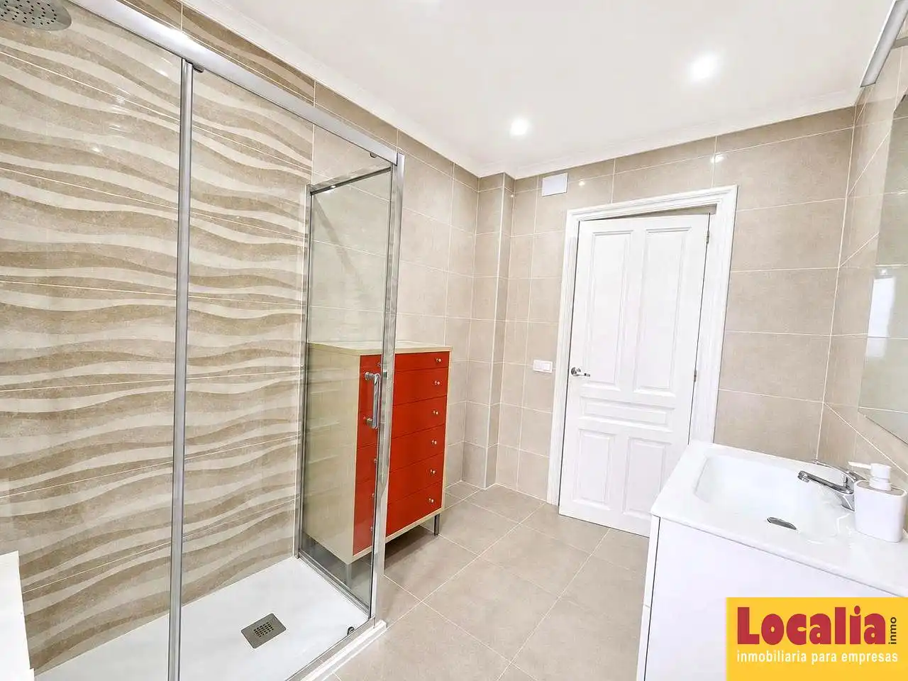 Baño de Casa o chalet en venta en Miengo con Jardín privado, Terraza y Amueblado