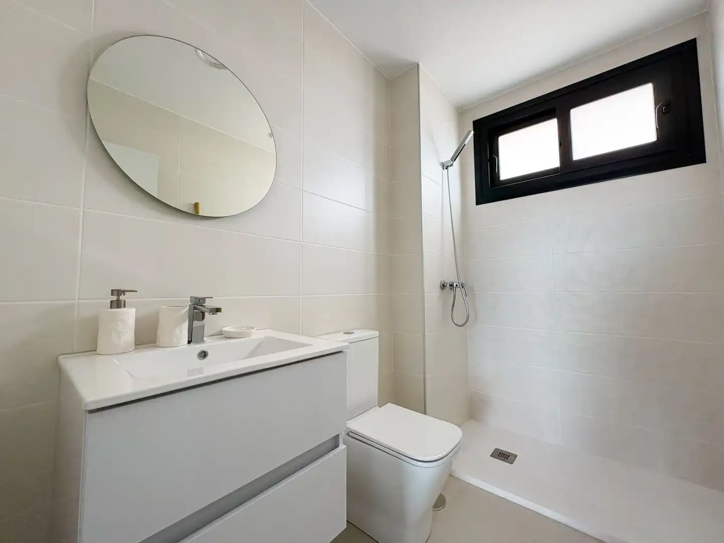 Bathroom of Flat for rent in Pilar de la Horadada  with Air Conditioner, Heating and Terrace
