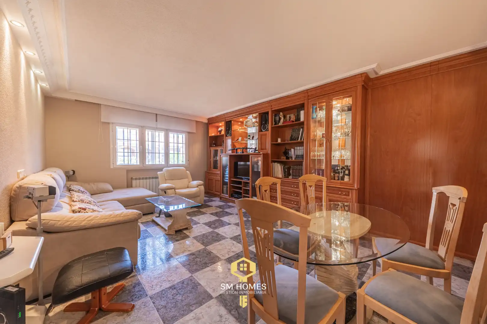 Sala d'estar de Casa o xalet en venda en Meco amb Aire condicionat, Calefacció i Jardí privat