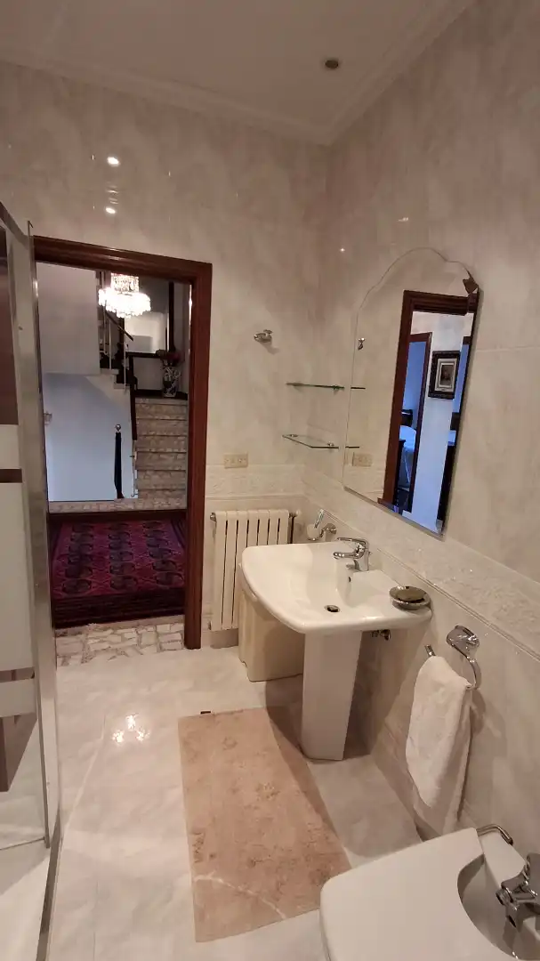 Baño de Casa o chalet en venta en A Pobra do Caramiñal con Aire acondicionado, Calefacción y Jardín privado