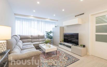 Living room of Flat for sale in  Madrid Capital  with Air Conditioner