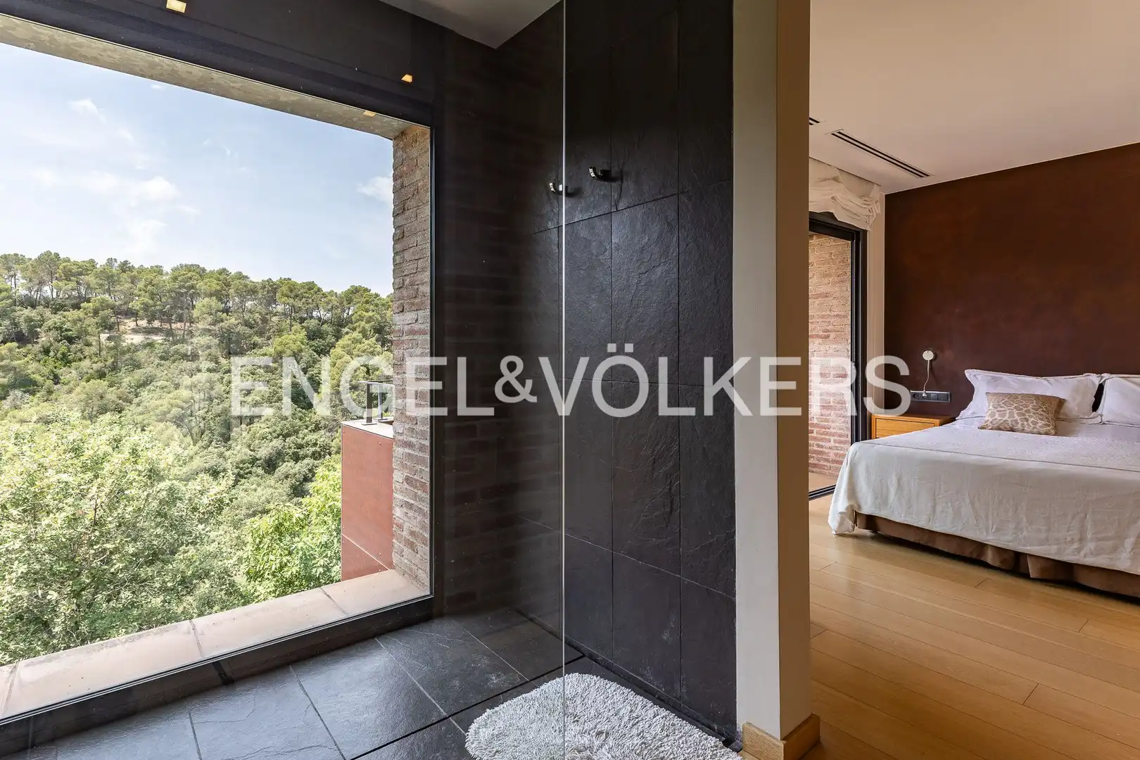 Terrassa de Casa adosada en venda en Sant Cugat del Vallès amb Calefacció, Jardí privat i Parquet