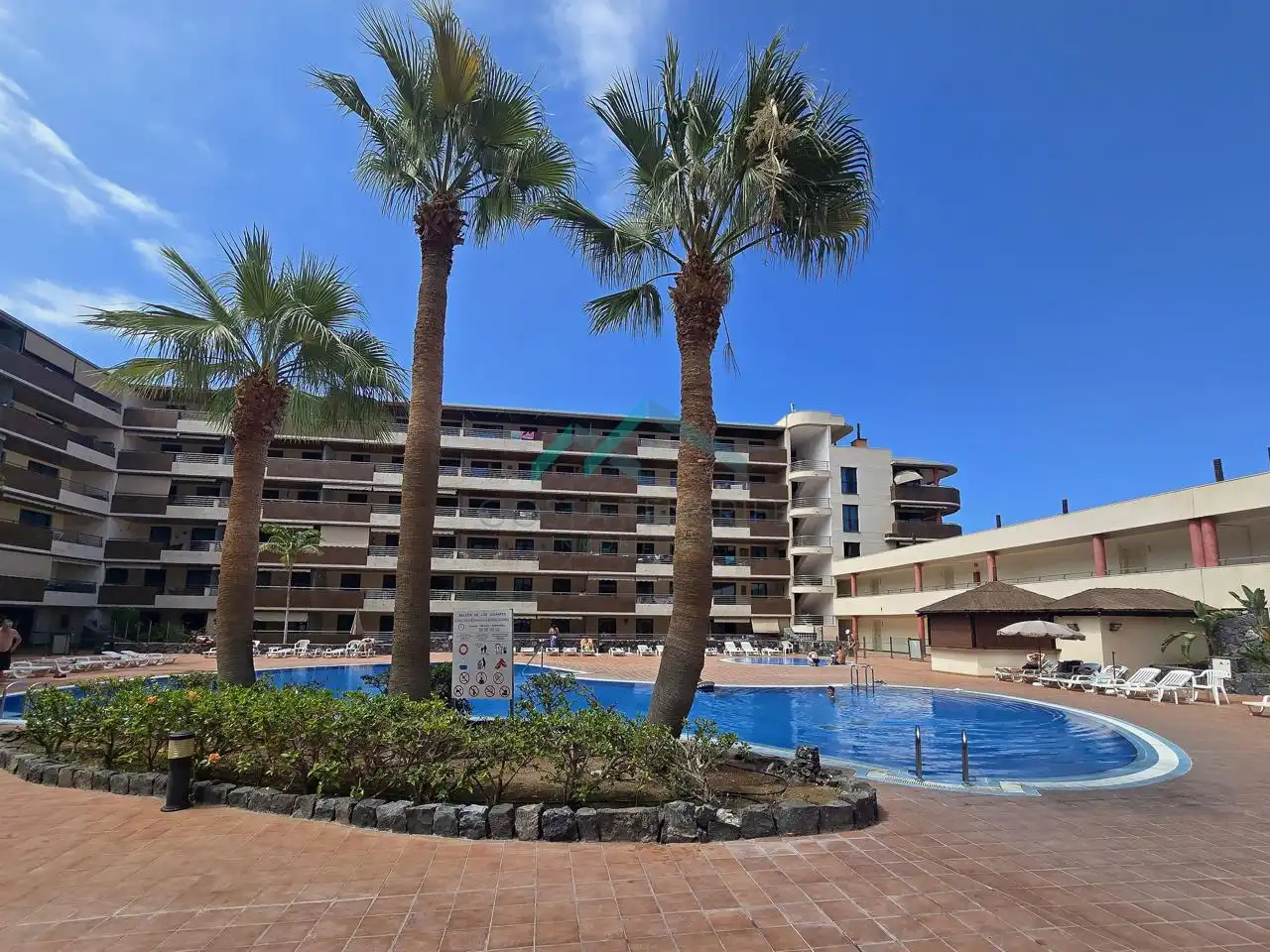 Vista exterior de Pis en venda en Santiago del Teide amb Terrassa, Piscina i Moblat