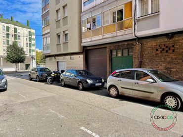 Gewerbefläche zum Verkauf in Gijón - CL PUERTO RICO 25