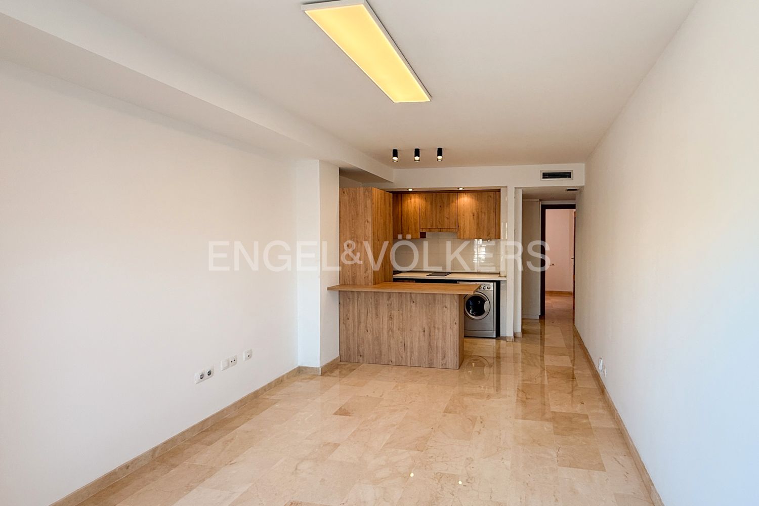 Cuina de Apartament de lloguer en  Valencia Capital amb Aire condicionat i Calefacció