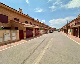 Exterior view of Single-family semi-detached for sale in Marchamalo  with Terrace