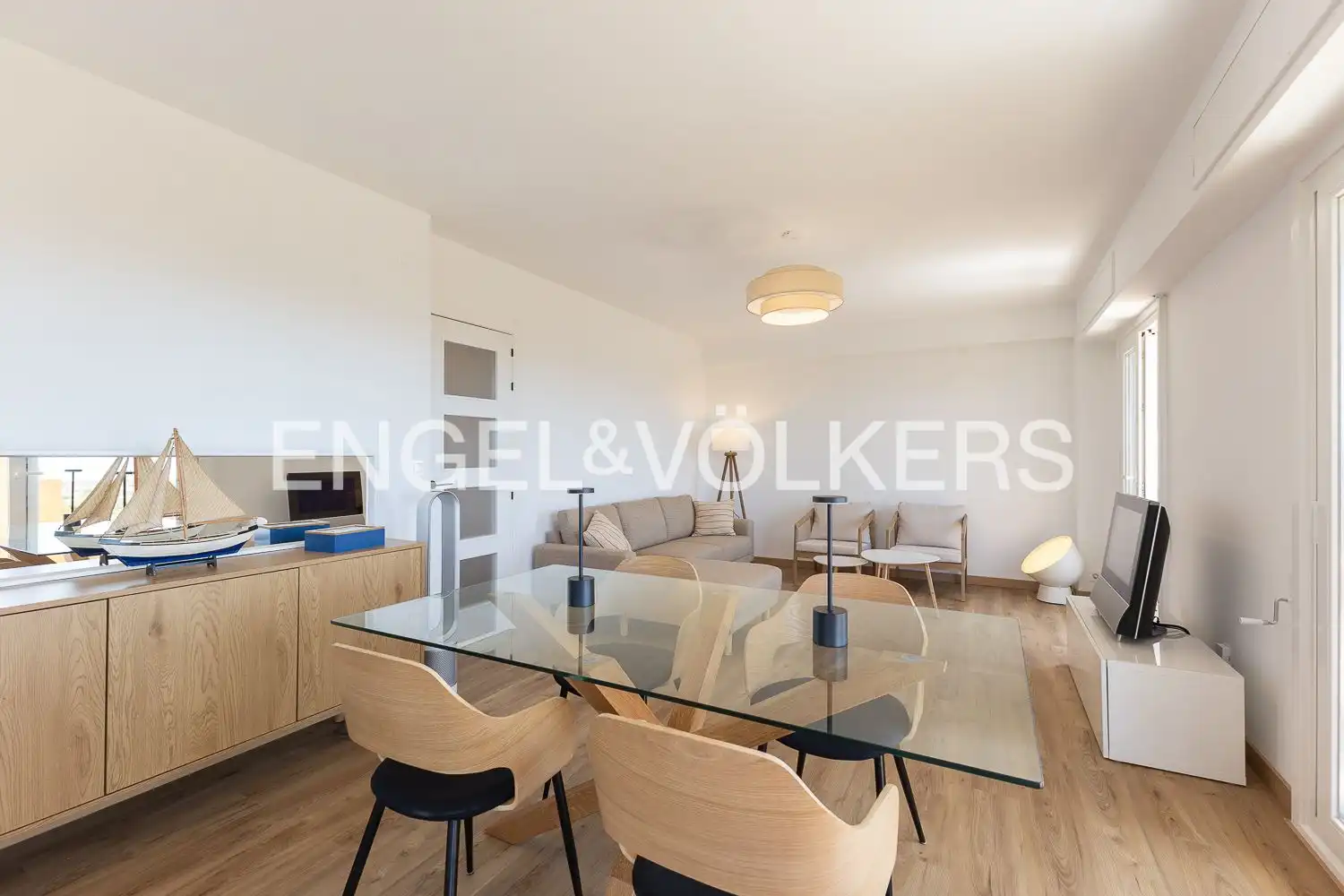 Sala d'estar de Pis de lloguer en Valencia amb Calefacció, Parquet i Terrassa