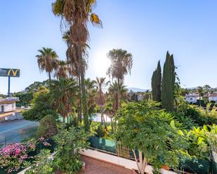 Jardí de Casa o xalet en venda en Estepona amb Aire condicionat, Piscina i Piscina comunitària