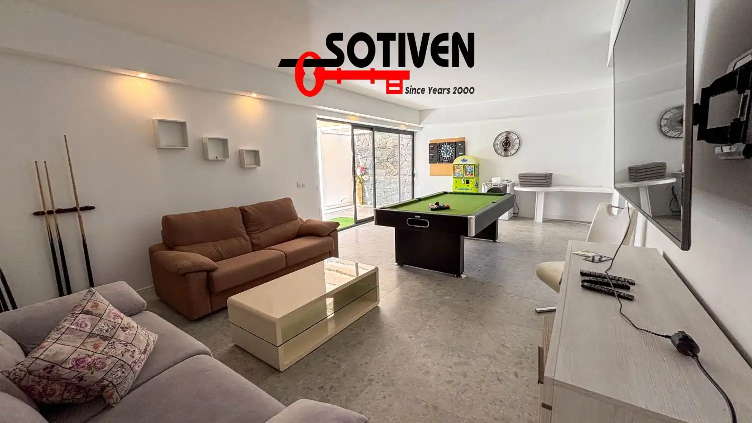 Sala de estar de Casa o chalet en venta en Adeje con Jardín privado, Terraza y Piscina