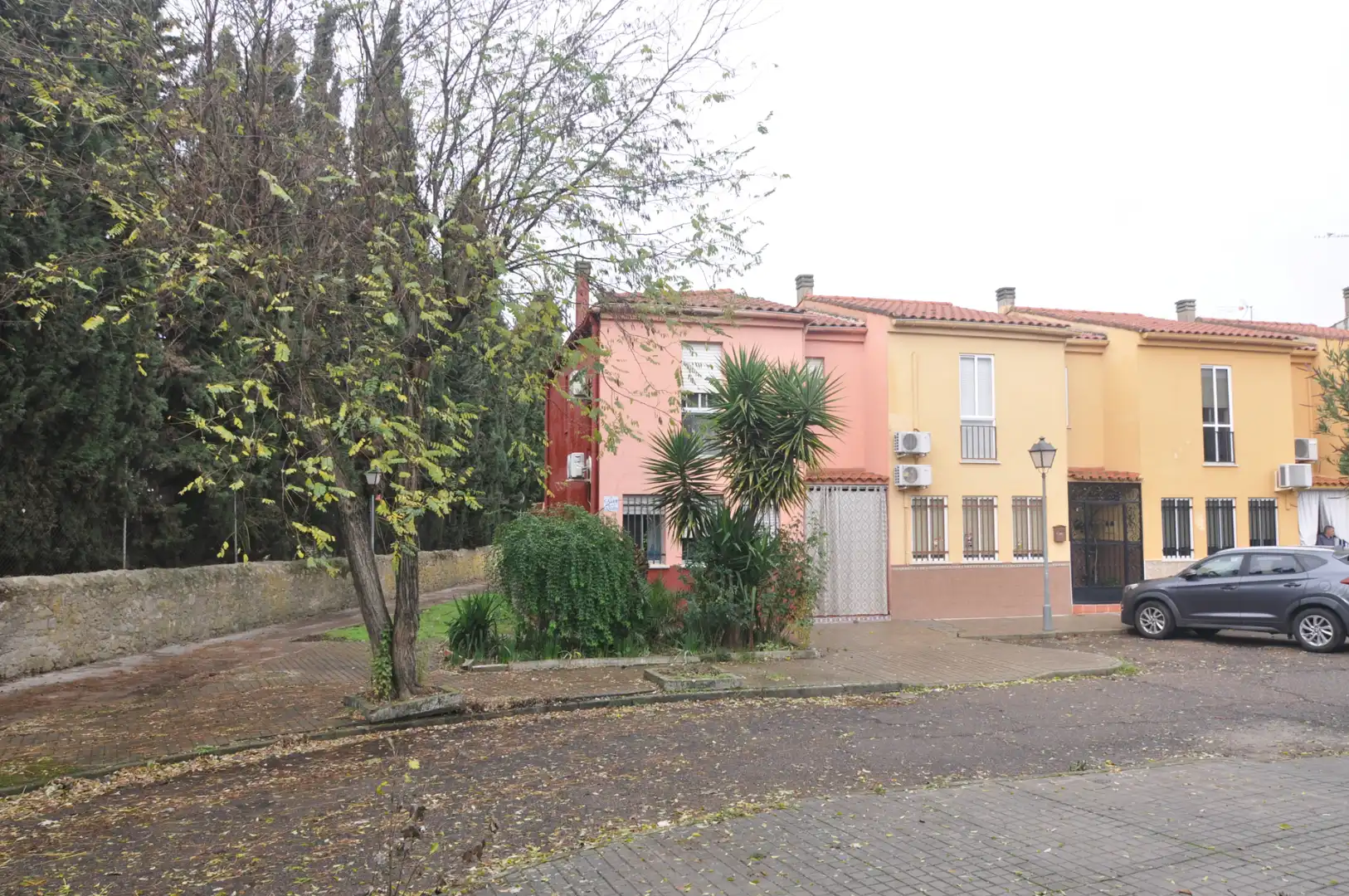 Vista exterior de Casa adosada en venta en Trujillo con Aire acondicionado, Calefacción y Horno
