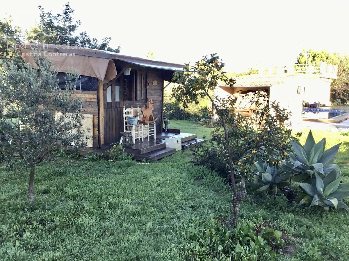 Jardí de Casa o xalet en venda en Sevilla amb Aire condicionat, Traster i Piscina