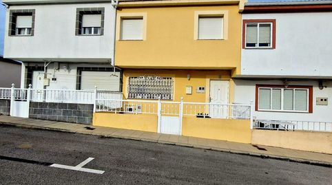 Foto 3 de Casa adosada en venda a Gibraltar, 4, Ribadeo, Lugo