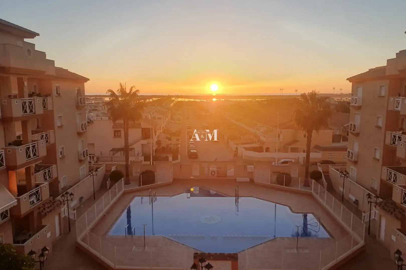 Schwimmbecken von Wohnung zur Miete in San Pedro del Pinatar mit Klimaanlage, Heizung und Terrasse