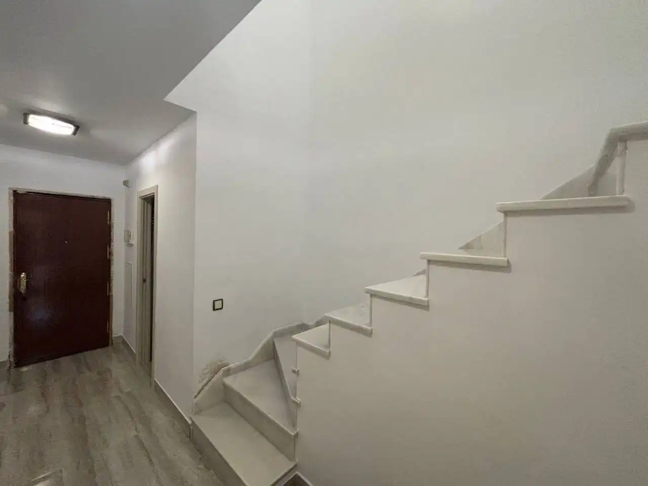 Casa adosada en venta en Dos Hermanas con Aire acondicionado, Calefacción y Jardín privado