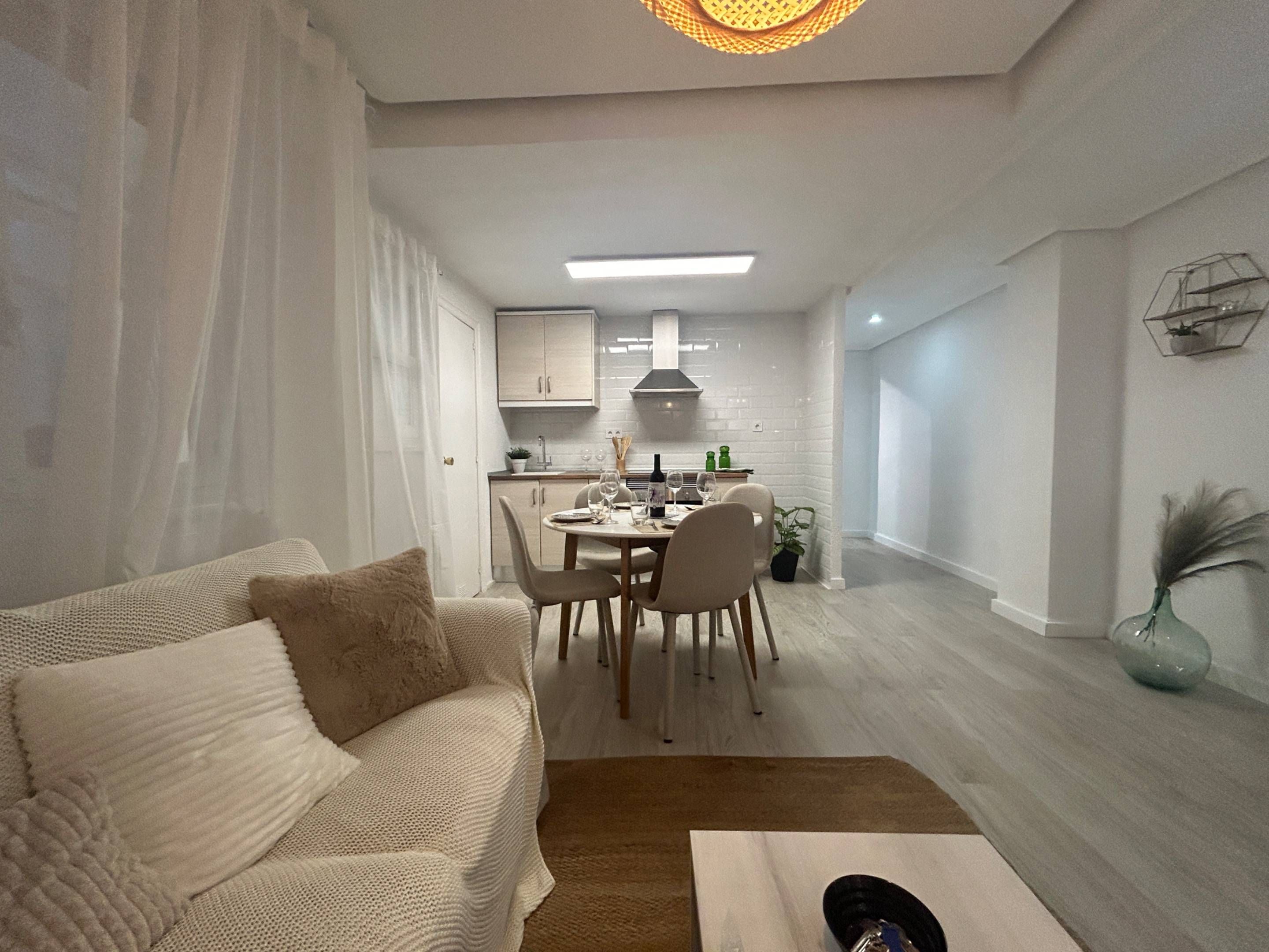 Flat for sale in Calle PORTA D'ALACANT, Centro