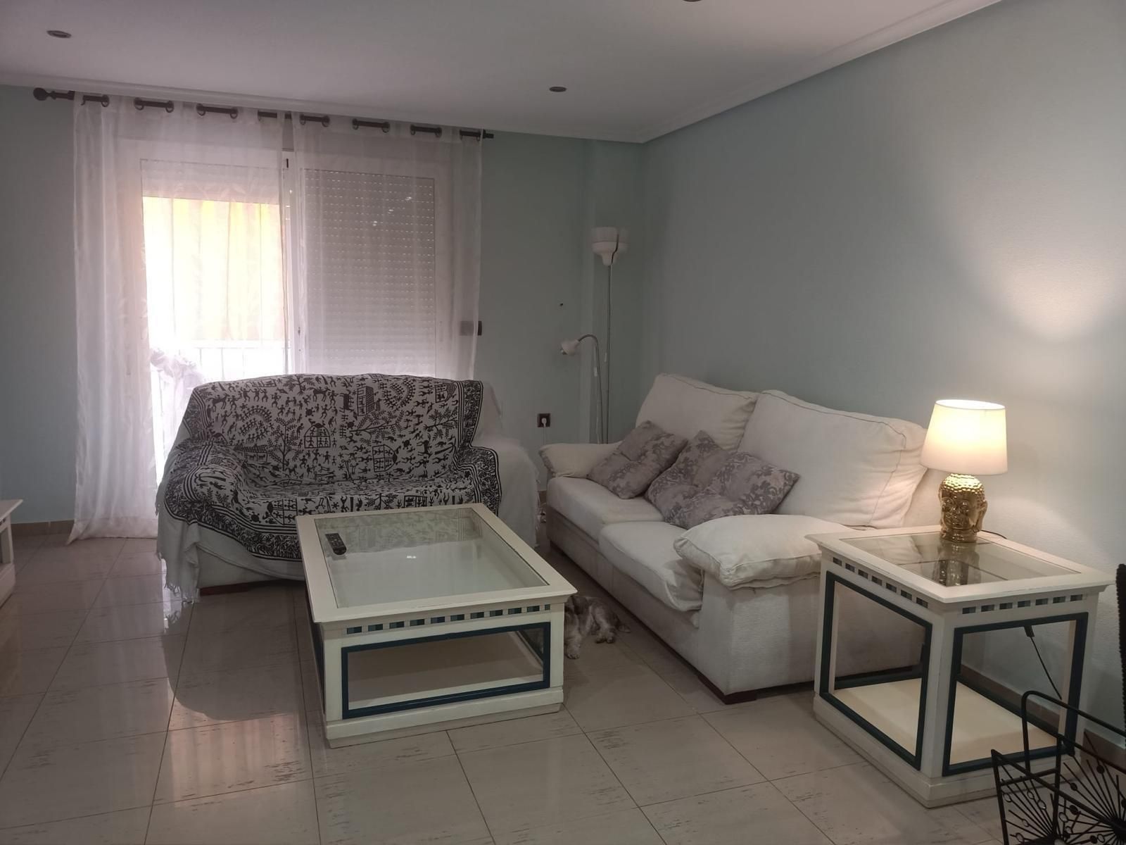 Living room of Flat to rent in Torrevieja  with Air Conditioner, Heating and Terrace