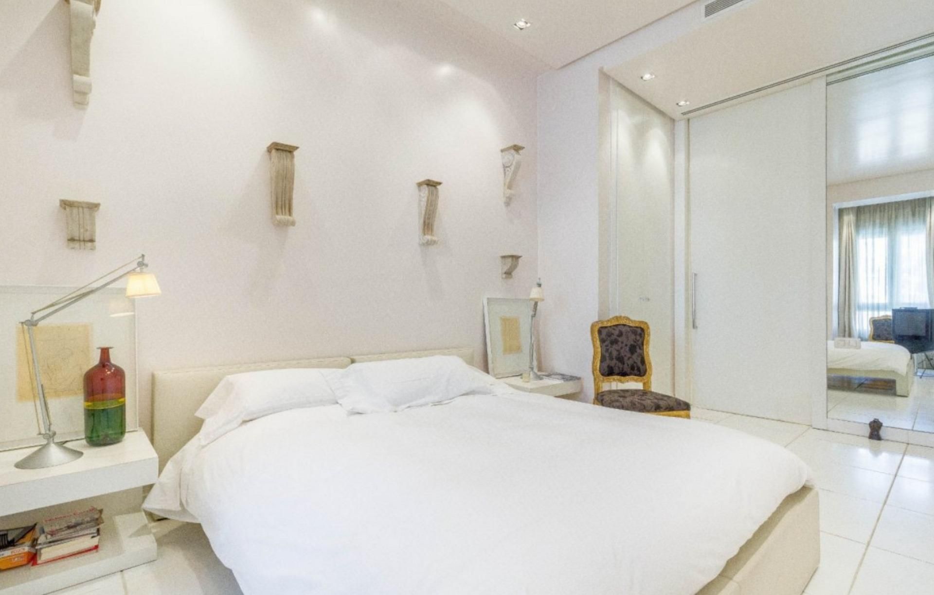 Dormitori de Apartament de lloguer en Alicante / Alacant amb Aire condicionat i Balcó