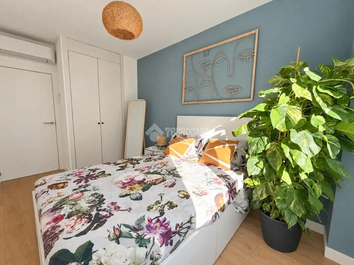 Bedroom of Flat for sale in Fuencarral - El Pardo