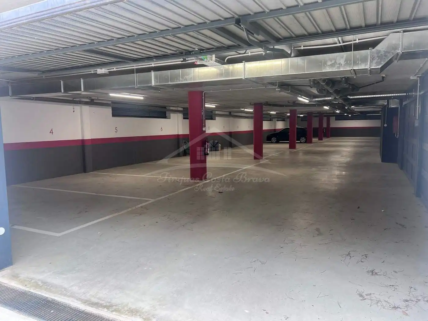 Parking de Apartamento en venta en Pals con Aire acondicionado, Calefacción y Jardín privado