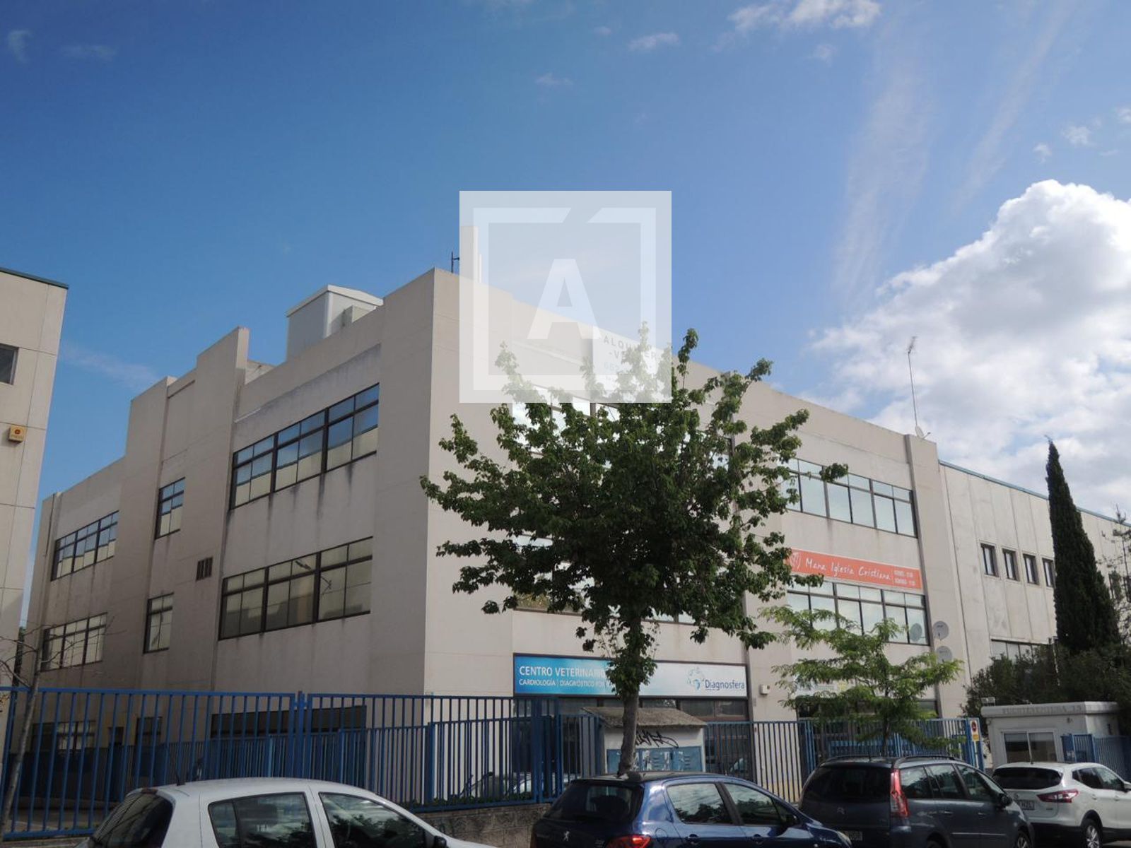 Vista exterior de Oficina de lloguer en Población de Arroyo amb Aire condicionat