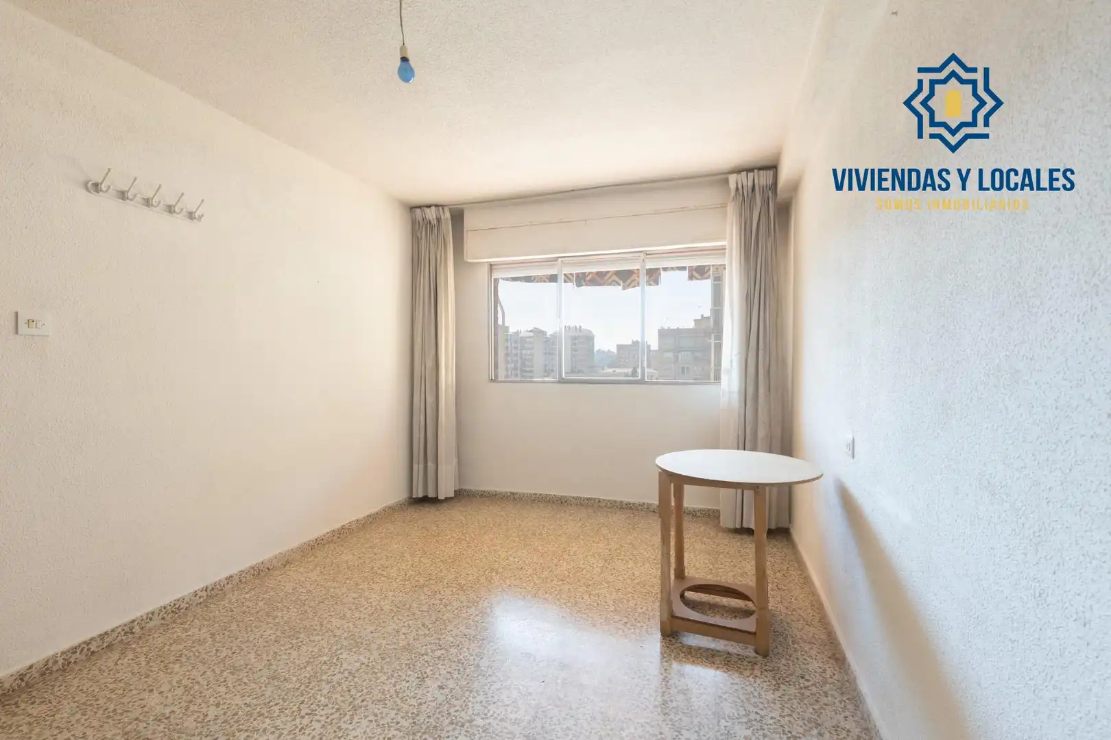 Habitación de Piso en venta en Granada con Terraza