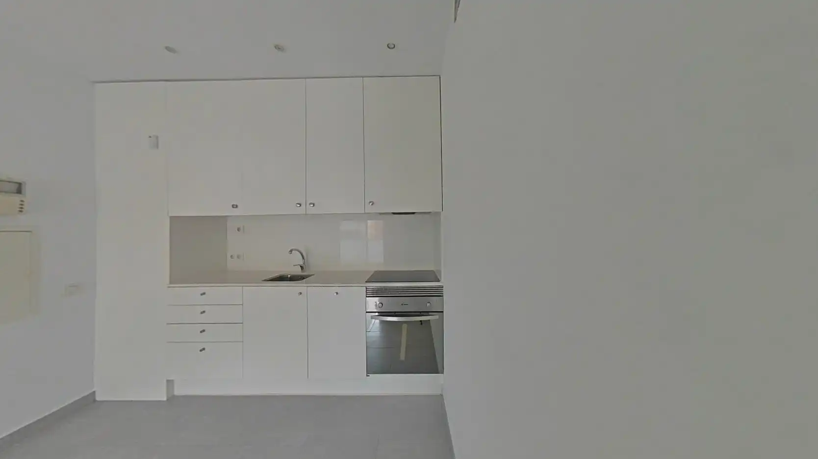 Cuina de Pis en venda en Barcelona amb Terrassa i Balcó