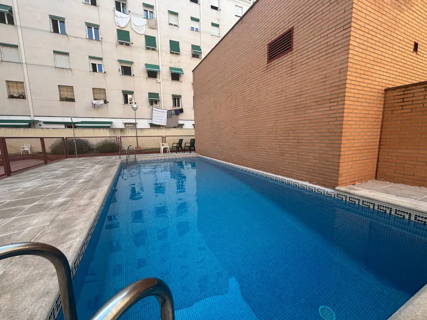 Schwimmbecken von Wohnung zur Miete in Madrid mit Klimaanlage, Heizung und Parkett