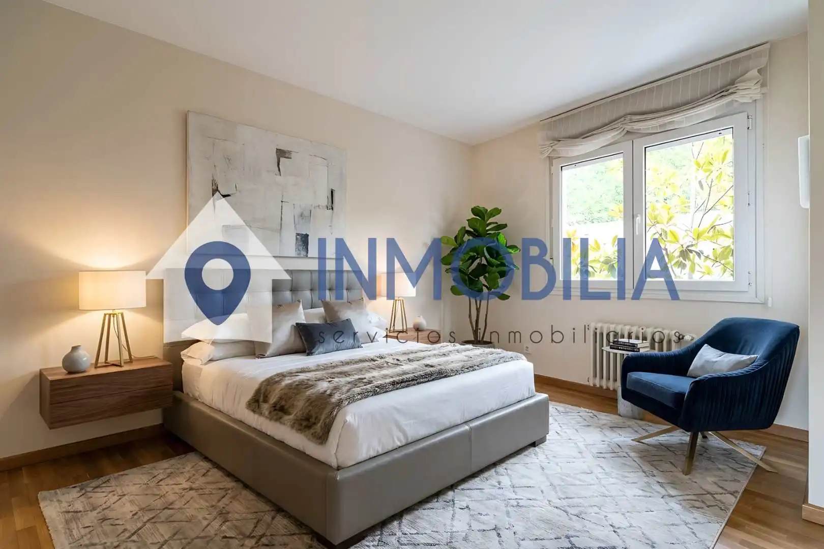 Habitación de Casa adosada en venta en Madrid con Aire acondicionado, Calefacción y Jardín privado