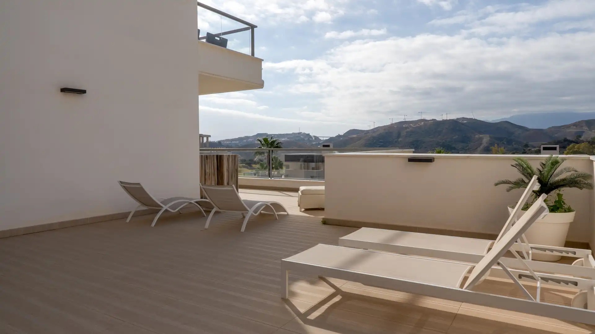 Terraza de Planta baja en venta en Benahavís con Aire acondicionado, Terraza y Trastero