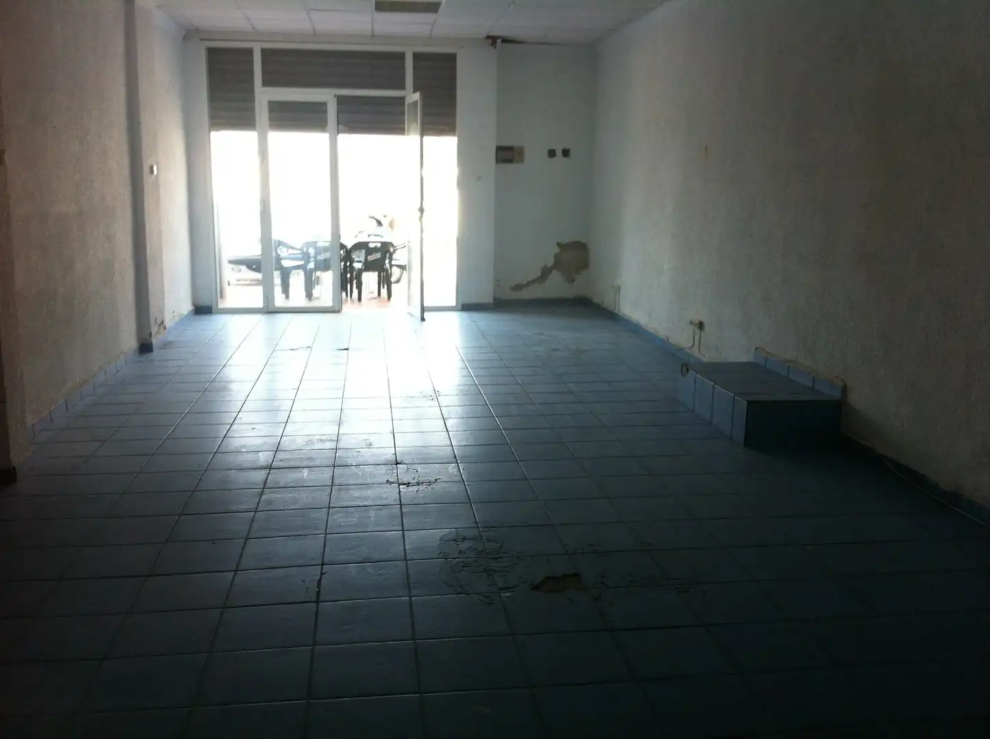 Fabrikhallen zum Verkauf in N/A, Avda Pescia - Ctra de Frigiliana