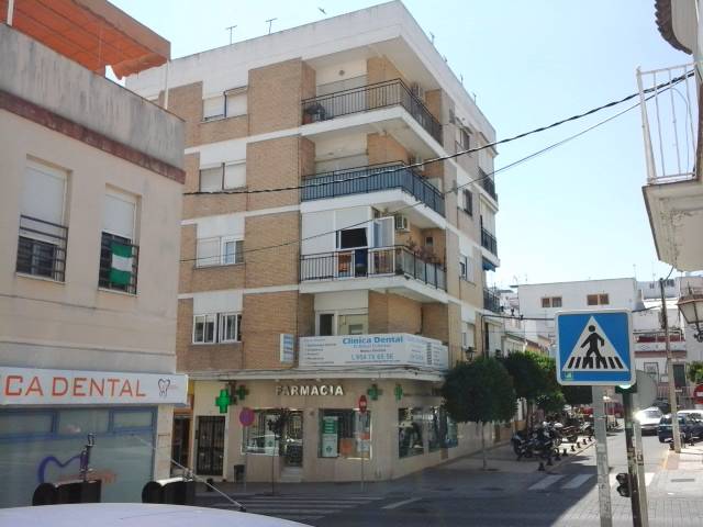 Piso en Venta en Av 28 de Febrero en Barrio Alto