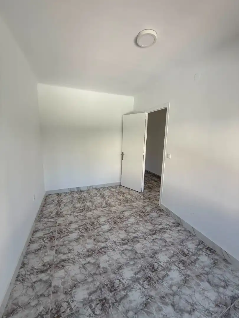 Habitación de Casa adosada en venta en Torelló con Calefacción, Terraza y Balcón