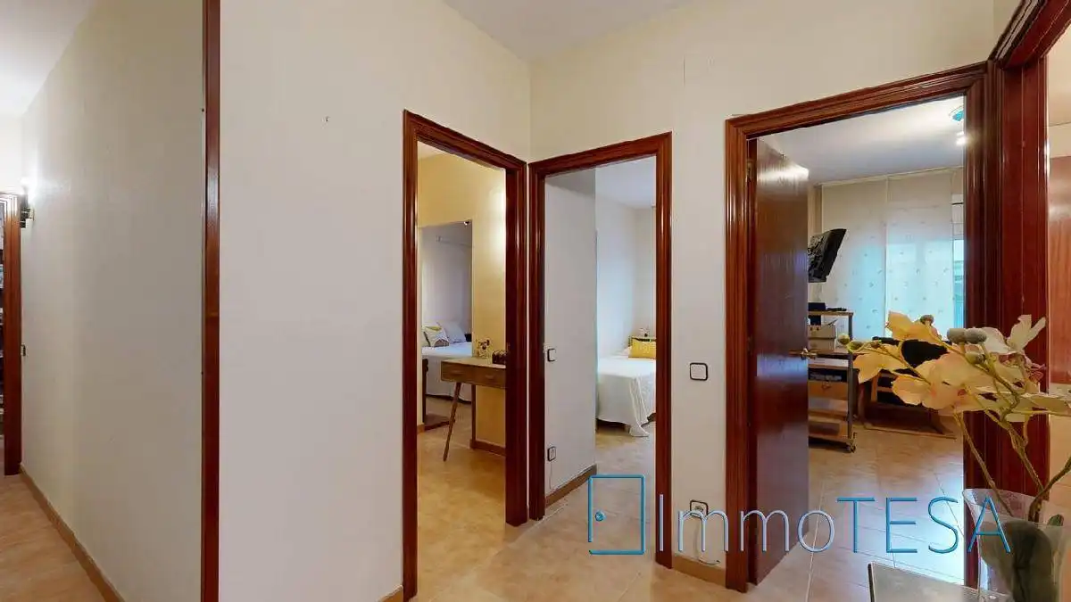 Habitación de Piso en venta en Barberà del Vallès con Calefacción, Trastero y Balcón