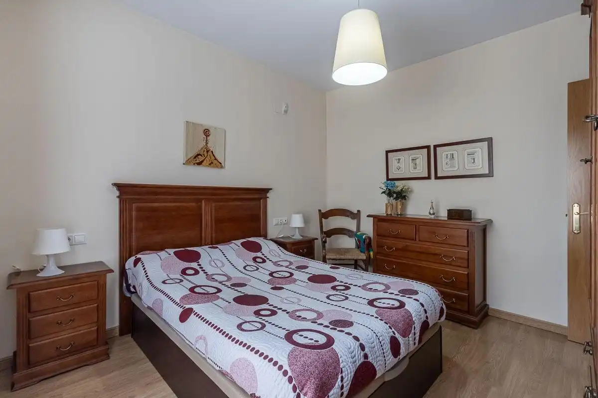 Bedroom of Flat for rent in Granada  with Heating and Furnished