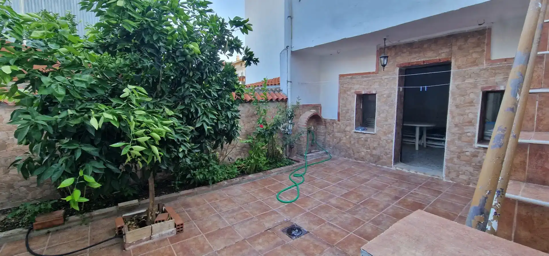 Terrassa de Casa adosada en venda en Herrera del Duque amb Aire condicionat, Traster i Moblat