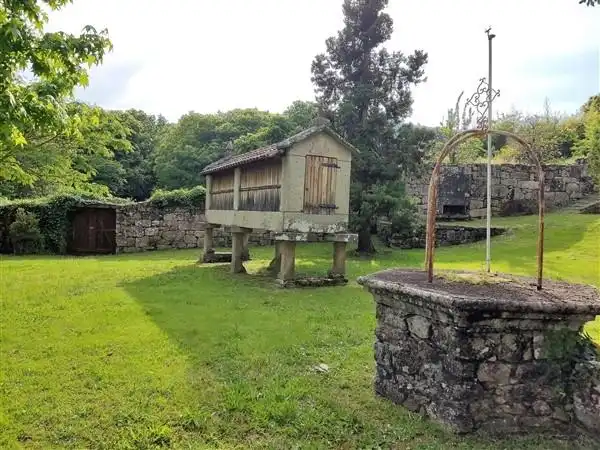 Jardín de Finca rústica en venta en A Cañiza   con Calefacción, Jardín privado y Terraza
