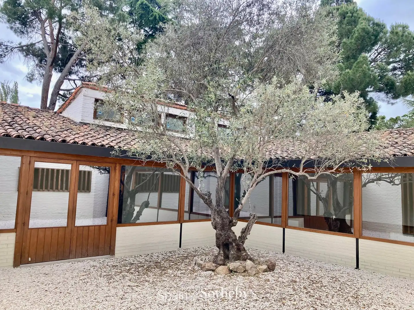Vista exterior de Casa o xalet de lloguer en Madrid amb Aire condicionat, Jardí privat i Traster