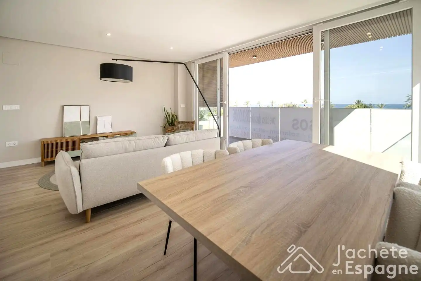 Appartamento con terrazza in vendita a Avinguda de l'Atlàntic, imagen 5