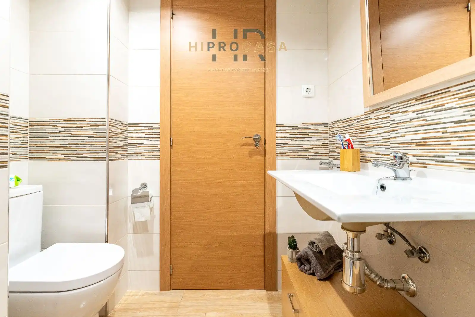 Badezimmer von Wohnung zum Verkauf in Reus mit Klimaanlage und Terrasse