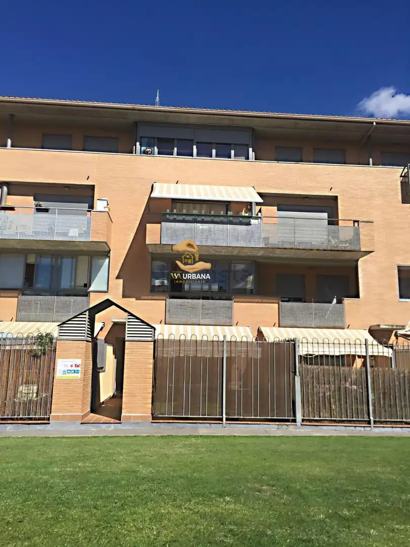 Außenansicht von Wohnung zum Verkauf in Salamanca mit Heizung, Privatgarten und Terrasse