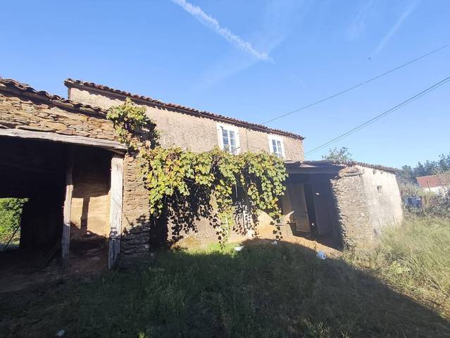 Casa-chalet en Venta en Calle SAMIL en O Pino