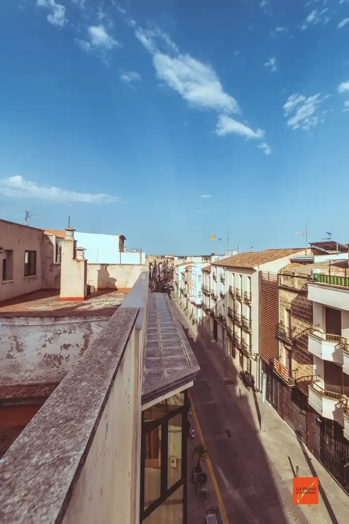 Vista exterior de Edificio en venta en Santa Bàrbara