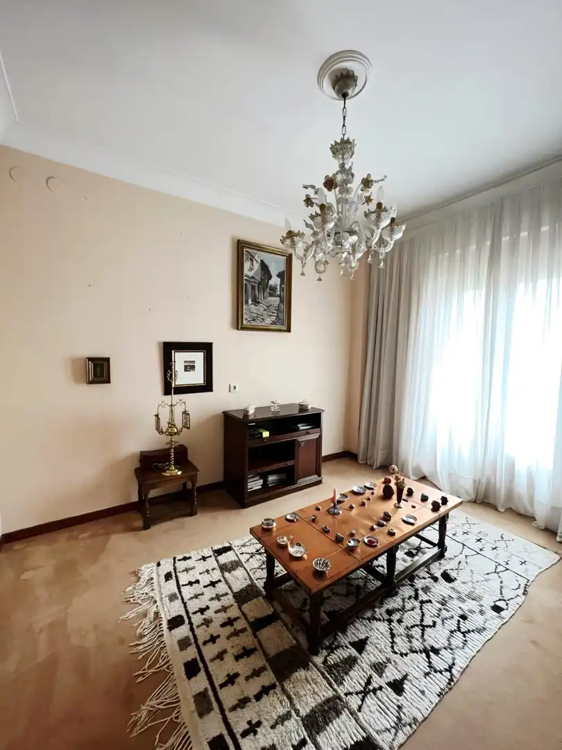 Sala de estar de Piso en venta en Avilés con Calefacción, Parquet y Trastero
