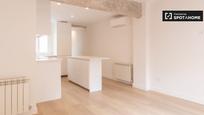 Kitchen of Flat to rent in  Madrid Capital  with Air Conditioner, Heating and Furnished