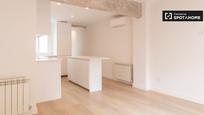 Kitchen of Flat to rent in  Madrid Capital  with Air Conditioner and Balcony